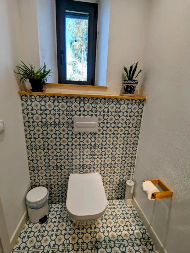 Casa Andaluza Bathroom toilet 877x660px