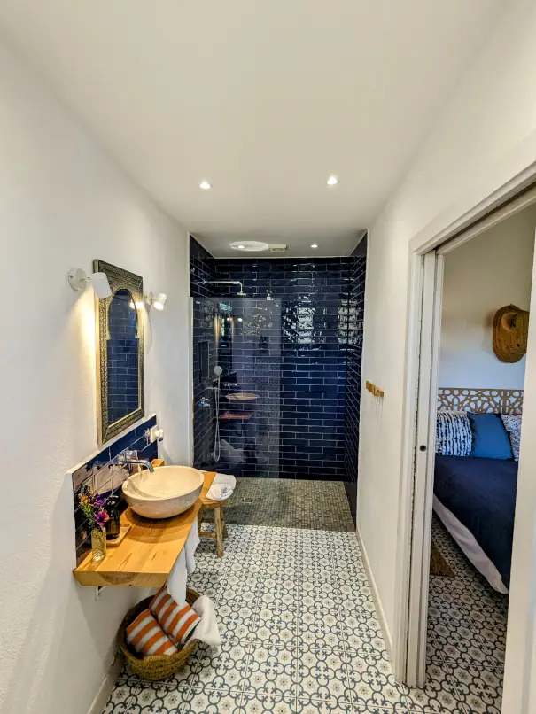 casa Andaluza bathroom