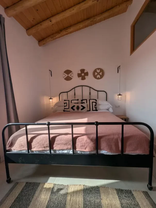 pink bedroom 2
